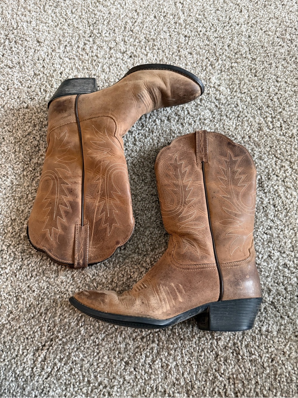 Ariat Women’s Heritage R Toe Western Boot - Picture 3 of 10